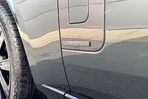 Land Rover Range Rover 3.0 P460e 38.2kWh Autobiography Auto 4WD Euro 6 (s/s) 5dr Thumbnail #25