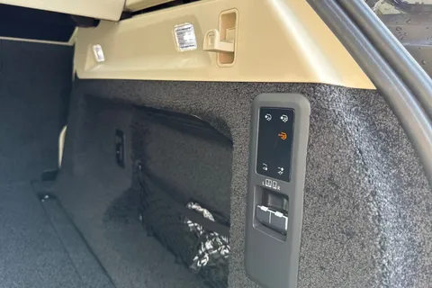 Land Rover Range Rover 3.0 P460e 38.2kWh Autobiography Auto 4WD Euro 6 (s/s) 5dr Thumbnail #33