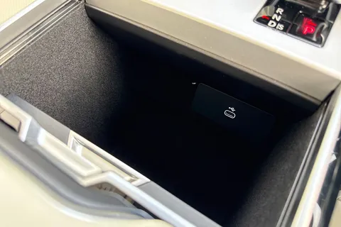 Land Rover Range Rover 3.0 P460e 38.2kWh Autobiography Auto 4WD Euro 6 (s/s) 5dr Thumbnail #57