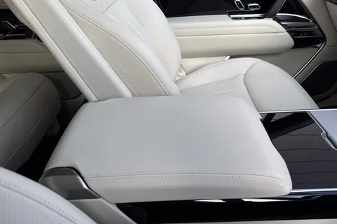 Land Rover Range Rover 3.0 P460e 38.2kWh Autobiography Auto 4WD Euro 6 (s/s) 5dr Thumbnail #58