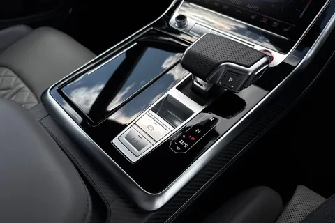 KY24TLZ Audi SQ8 SUV  Vorsprung TFSI  507 PS tiptronic Thumbnail #21