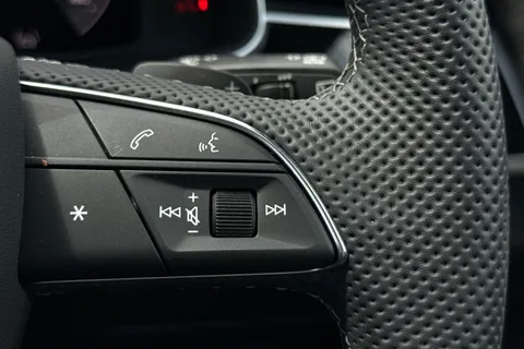 KY24TLZ Audi SQ8 SUV  Vorsprung TFSI  507 PS tiptronic Thumbnail #40