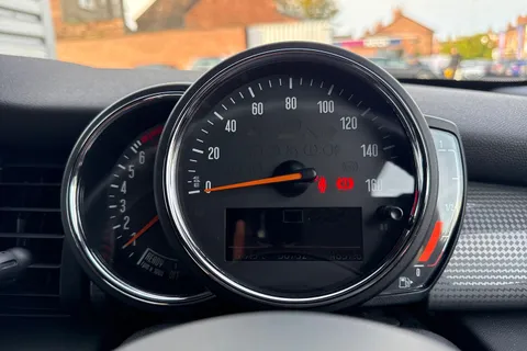 LG20ZHH Mini Hatch 1.5 Cooper Sport Euro 6 (s/s) 3dr Thumbnail #41