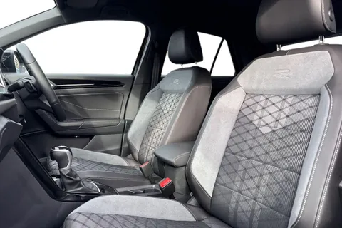 KT74ZGC Volkswagen T-Roc 1.5 TSI R-Line 5dr DSG | Heated Seats |  Rear Camera Thumbnail #17