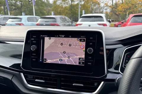 KT74ZGC Volkswagen T-Roc 1.5 TSI R-Line 5dr DSG | Heated Seats |  Rear Camera Thumbnail #18