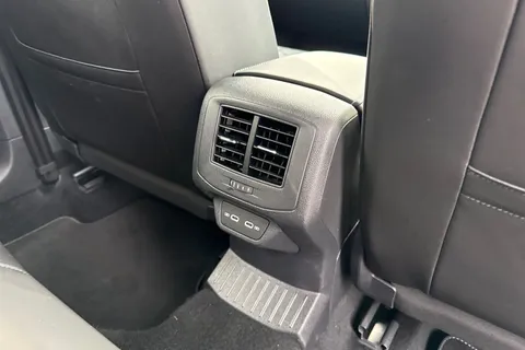 KT74ZGC Volkswagen T-Roc 1.5 TSI R-Line 5dr DSG | Heated Seats |  Rear Camera Thumbnail #29