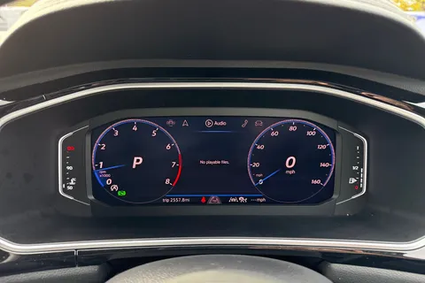 KT74ZGC Volkswagen T-Roc 1.5 TSI R-Line 5dr DSG | Heated Seats |  Rear Camera Thumbnail #37