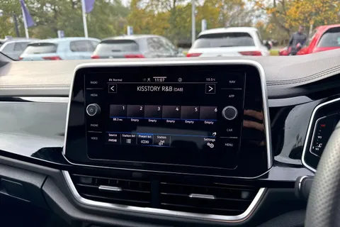 KT74ZGC Volkswagen T-Roc 1.5 TSI R-Line 5dr DSG | Heated Seats |  Rear Camera Thumbnail #42