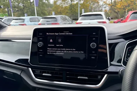 KT74ZGC Volkswagen T-Roc 1.5 TSI R-Line 5dr DSG | Heated Seats |  Rear Camera Thumbnail #45