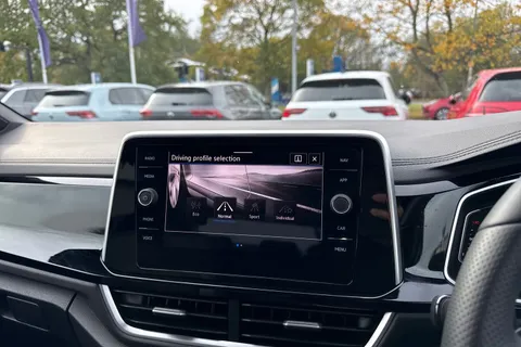 KT74ZGC Volkswagen T-Roc 1.5 TSI R-Line 5dr DSG | Heated Seats |  Rear Camera Thumbnail #50