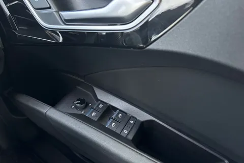 18 of 55 for Audi Q4 e-tron 35 S line Auto 5dr 55kWh