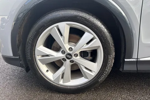 23 of 55 for Audi Q4 e-tron 35 S line Auto 5dr 55kWh