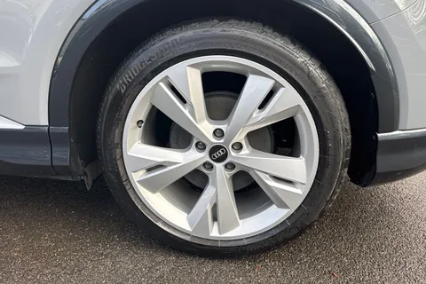 24 of 55 for Audi Q4 e-tron 35 S line Auto 5dr 55kWh