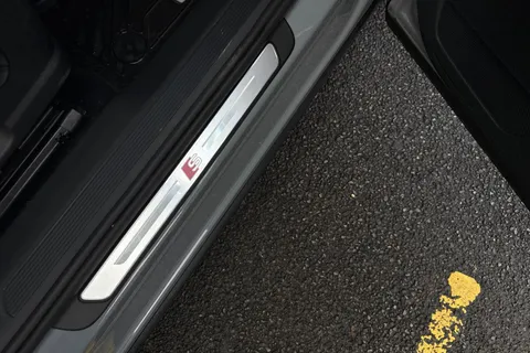 33 of 55 for Audi Q4 e-tron 35 S line Auto 5dr 55kWh