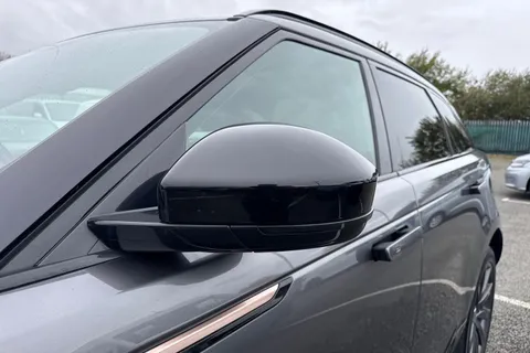 OV19XJY Land Rover Range Rover Velar 2.0 D240 R-Dynamic HSE Auto 4WD Euro 6 (s/s) 5dr Thumbnail #33