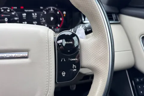 OV19XJY Land Rover Range Rover Velar 2.0 D240 R-Dynamic HSE Auto 4WD Euro 6 (s/s) 5dr Thumbnail #46