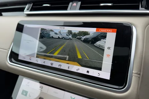 OV19XJY Land Rover Range Rover Velar 2.0 D240 R-Dynamic HSE Auto 4WD Euro 6 (s/s) 5dr Thumbnail #51