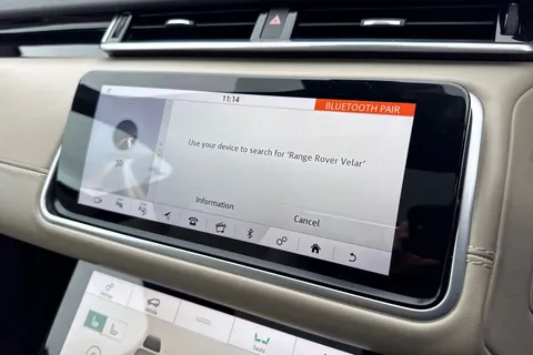 OV19XJY Land Rover Range Rover Velar 2.0 D240 R-Dynamic HSE Auto 4WD Euro 6 (s/s) 5dr Thumbnail #53