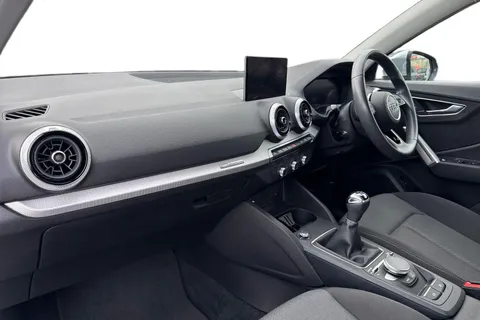 PK21BYB Audi Q2 Sport 35 TFSI 150 PS 6-speed Thumbnail #9