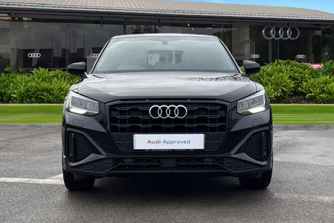 PN71MYP Audi Q2 Black Edition 30 TFSI 110 PS 6-speed Thumbnail #6