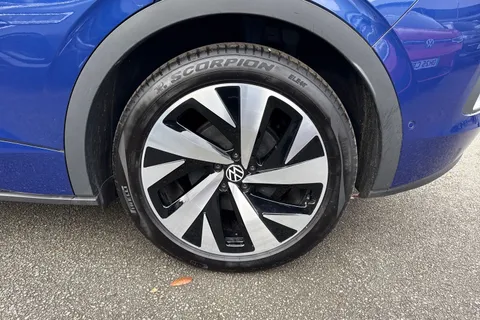 DA25BRZ Volkswagen ID.5 128kW Max Pro 77kWh 5dr Auto | Heat Pump | Rear View Camera | Heated Seats Thumbnail #11