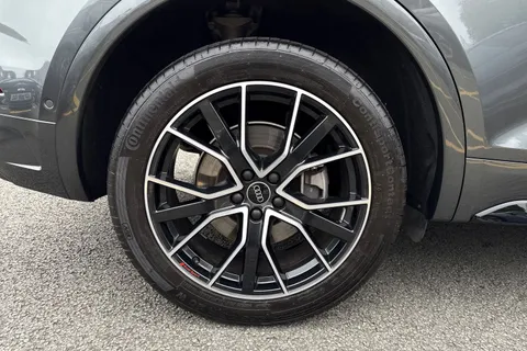 KS24WZT Audi Q5 Black Edition 50 TFSI e quattro 299 PS S tronic Thumbnail #11