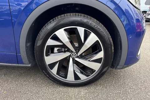 DA25BRZ Volkswagen ID.5 128kW Max Pro 77kWh 5dr Auto | Heat Pump | Rear View Camera | Heated Seats Thumbnail #13