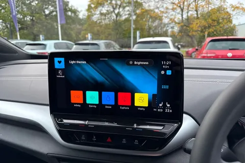 DA25BRZ Volkswagen ID.5 128kW Max Pro 77kWh 5dr Auto | Heat Pump | Rear View Camera | Heated Seats Thumbnail #45