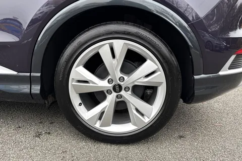 13 of 61 for Audi Q4 e-tron Q4 Sportback S line 45 e-tron 210,00 kW