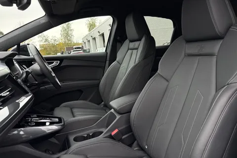 16 of 61 for Audi Q4 e-tron Q4 Sportback S line 45 e-tron 210,00 kW