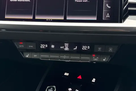 22 of 61 for Audi Q4 e-tron Q4 Sportback S line 45 e-tron 210,00 kW