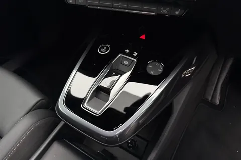 23 of 61 for Audi Q4 e-tron Q4 Sportback S line 45 e-tron 210,00 kW