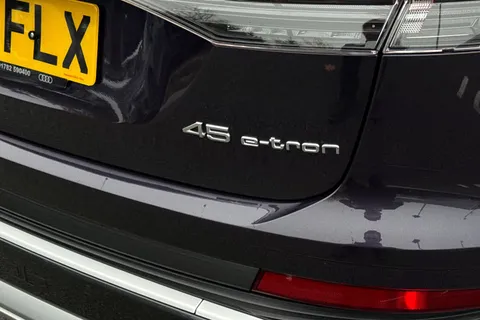 28 of 61 for Audi Q4 e-tron Q4 Sportback S line 45 e-tron 210,00 kW