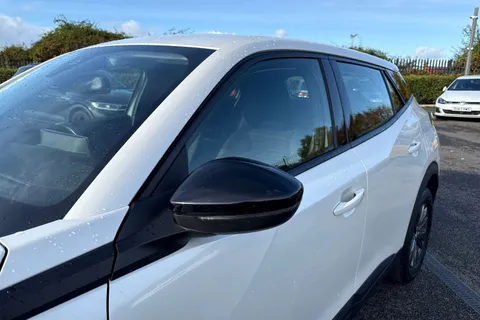 29 of 65 for PEUGEOT 2008 Active Premium Ptech 1.2 PureTech Active Premium Euro 6 (s/s) 5dr