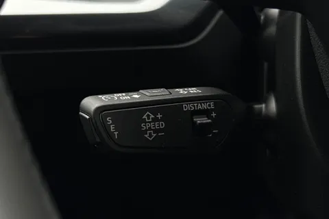 41 of 61 for Audi Q4 e-tron Q4 Sportback S line 45 e-tron 210,00 kW