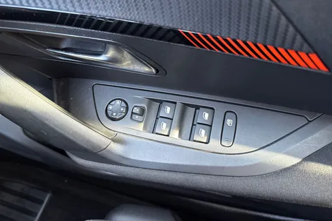 38 of 65 for PEUGEOT 2008 Active Premium Ptech 1.2 PureTech Active Premium Euro 6 (s/s) 5dr