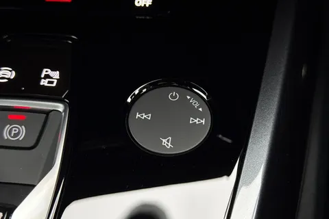 50 of 61 for Audi Q4 e-tron Q4 Sportback S line 45 e-tron 210,00 kW