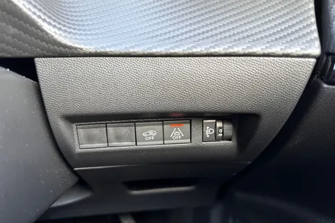 39 of 65 for PEUGEOT 2008 Active Premium Ptech 1.2 PureTech Active Premium Euro 6 (s/s) 5dr