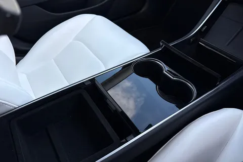 SK70YJV Tesla Model 3 (Dual Motor) Performance Auto 4WDE 4dr (Performance Upgrade) Thumbnail #32