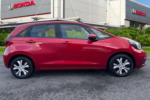 3 of 47 for HONDA JAZZ 1.5 i-MMD Hybrid SR 5dr eCVT