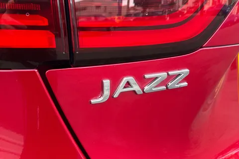 25 of 47 for HONDA JAZZ 1.5 i-MMD Hybrid SR 5dr eCVT