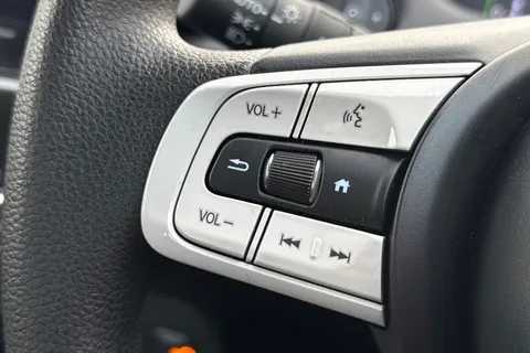 35 of 47 for HONDA JAZZ 1.5 i-MMD Hybrid SR 5dr eCVT