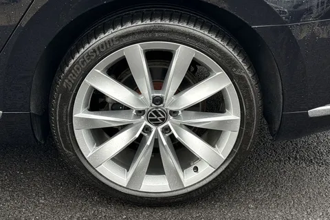 FG71NUJ Volkswagen Arteon Arteon Shooting Brake Elegance 2.0 TDI 150PS 7-Speed DSG 5 Door Thumbnail #11