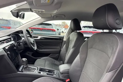 16 of 43 for VOLKSWAGEN ARTEON ELEGANCE TDI S-A