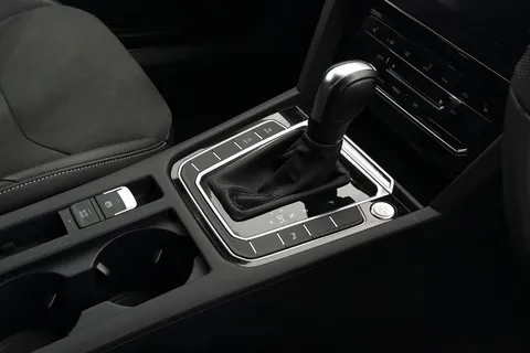 23 of 43 for VOLKSWAGEN ARTEON ELEGANCE TDI S-A