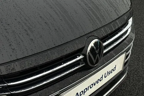 29 of 43 for VOLKSWAGEN ARTEON ELEGANCE TDI S-A