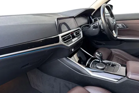 OE21AKK BMW 3 Series 2.0 330e 12kWh Sport Pro Touring Auto Euro 6 (s/s) 5dr Thumbnail #16