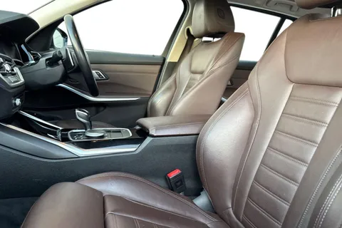 OE21AKK BMW 3 Series 2.0 330e 12kWh Sport Pro Touring Auto Euro 6 (s/s) 5dr Thumbnail #17