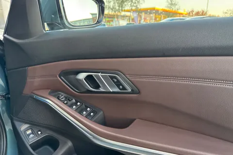 OE21AKK BMW 3 Series 2.0 330e 12kWh Sport Pro Touring Auto Euro 6 (s/s) 5dr Thumbnail #22