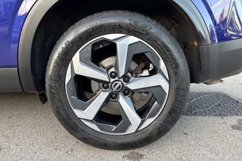 PJ23UYV Nissan Qashqai 1.5 h e-POWER N-Connecta Auto Euro 6 (s/s) 5dr Thumbnail #12